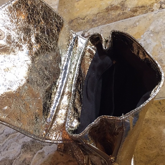 Hello 3am gold crinkle expandable backpack/zippers - Picture 5 of 8